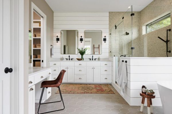 Farmhouse bathroom Farmhouse bathroom